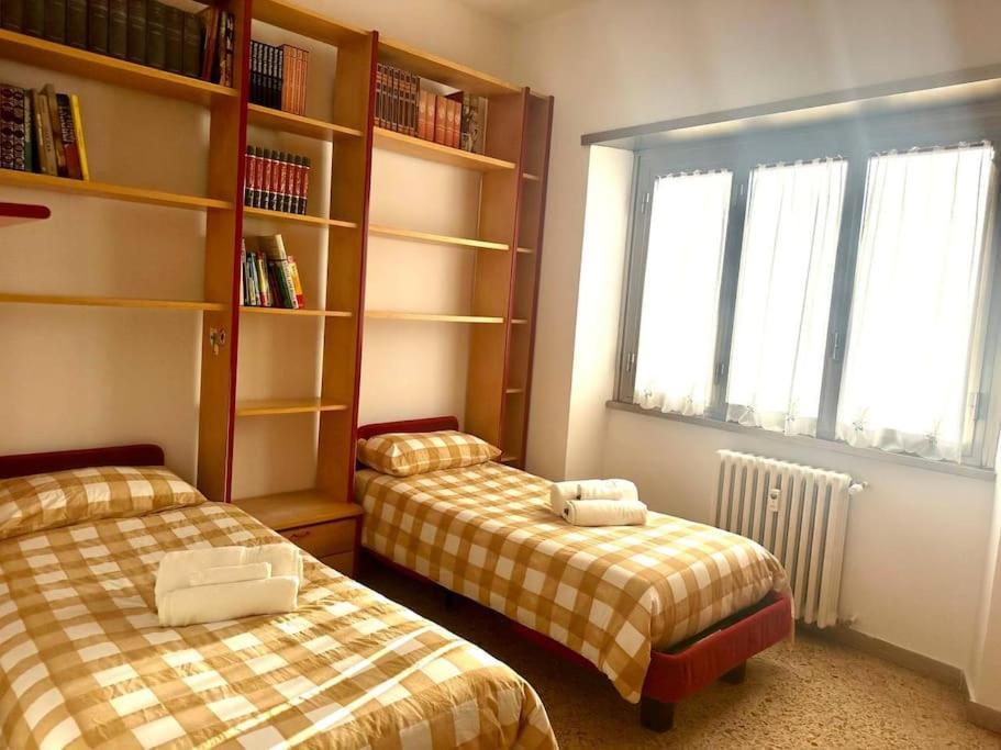 Apartamento Centocelle, Metro C Luminoso Quadrilocale Roma Exterior foto